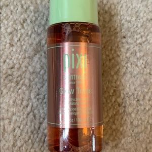 pixi glow tonic 5% glycolic acid exfoliating toner